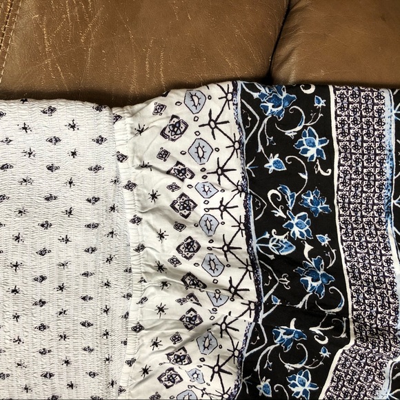 Patterned Halter Top Romper - Picture 4 of 7